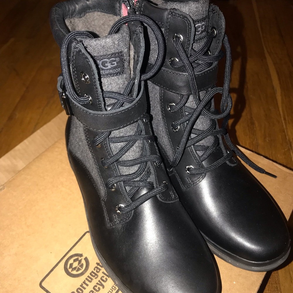 Ugg Kesey black waterproof size 7